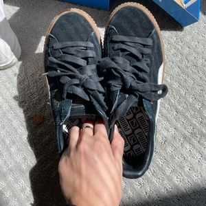 PUMA WMNS Suede Platform 'Bubble - Black' Sneake